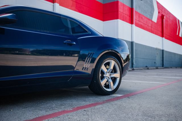 Used 2010 Chevrolet Camaro SS w/ RS Package RWD image 32