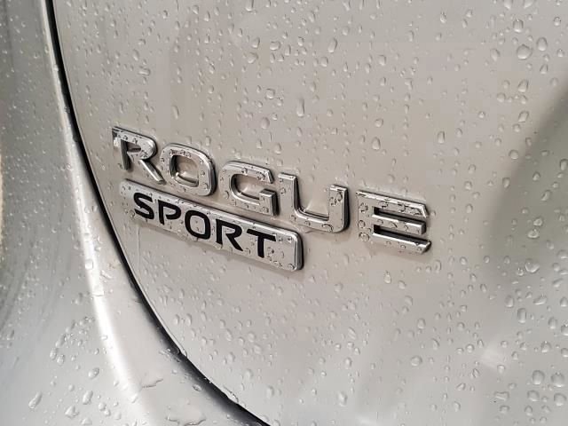 Used 2022 Nissan Rogue Sport SL image 16
