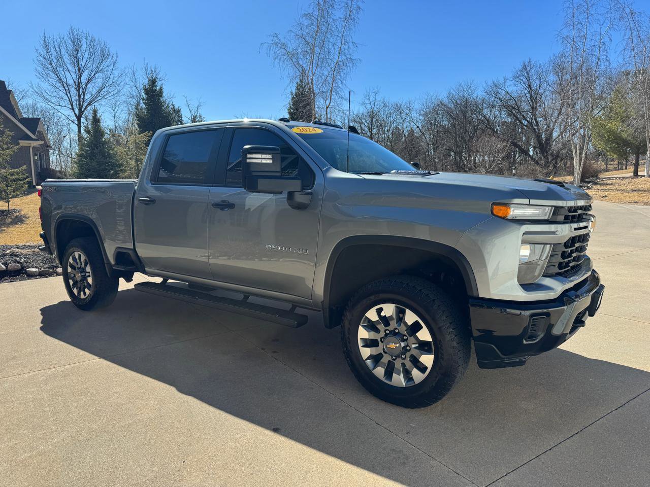 Used 2024 Chevrolet Silverado 2500 Custom w/ Custom Value Package image 8