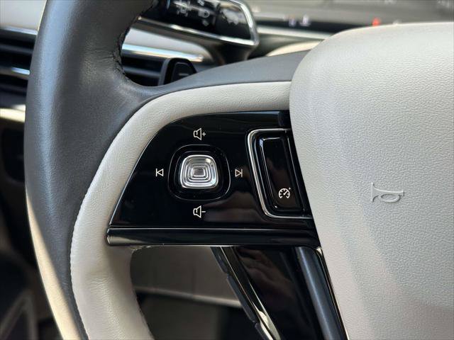 Used 2022 Lincoln Corsair AWD w/ Premium Package image 25