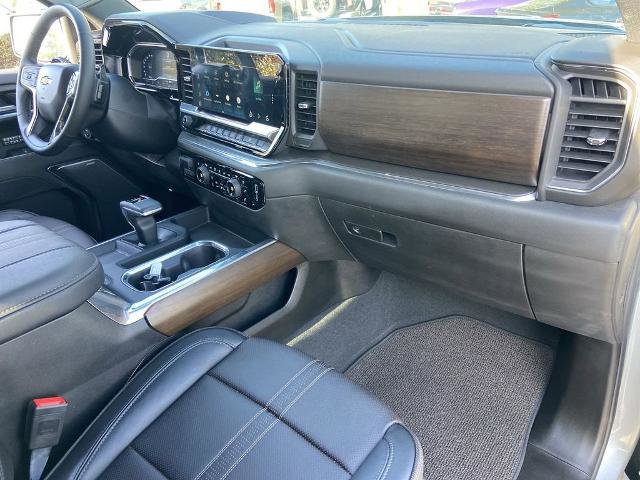 Certified 2024 Chevrolet Silverado 1500 High Country w/ Technology Package image 23
