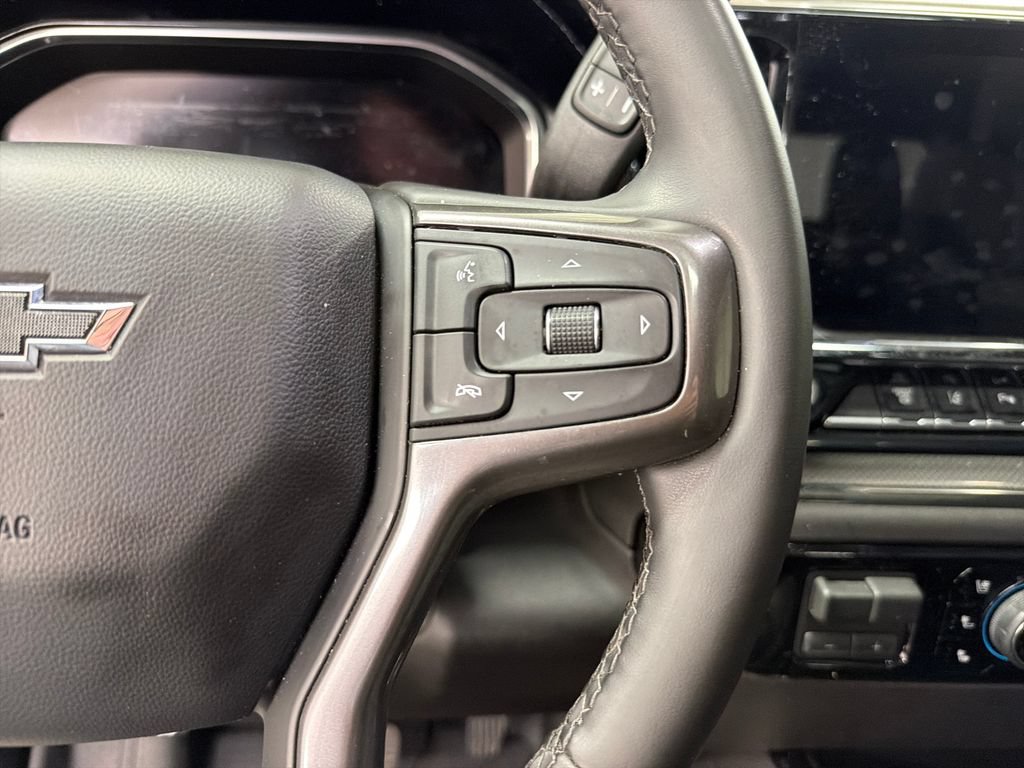 Used 2026 Chevrolet Silverado 2500 ZR2 AWD/4WD image 22