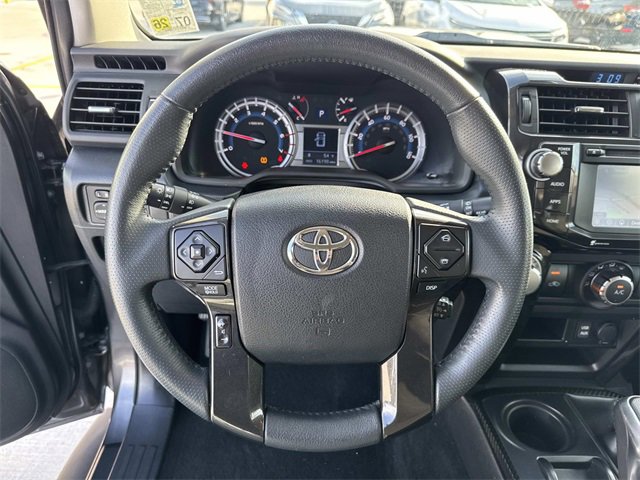 Used 2018 Toyota 4Runner TRD Off-Road image 21