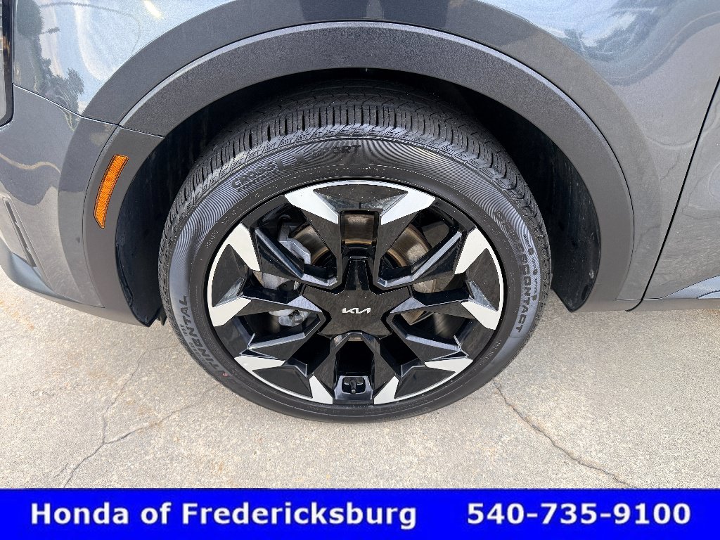 Used 2025 Kia Sorento EX w/ Panoramic Sunroof Package FWD image 10