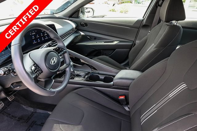 Certified 2025 Hyundai Elantra SEL FWD image 21