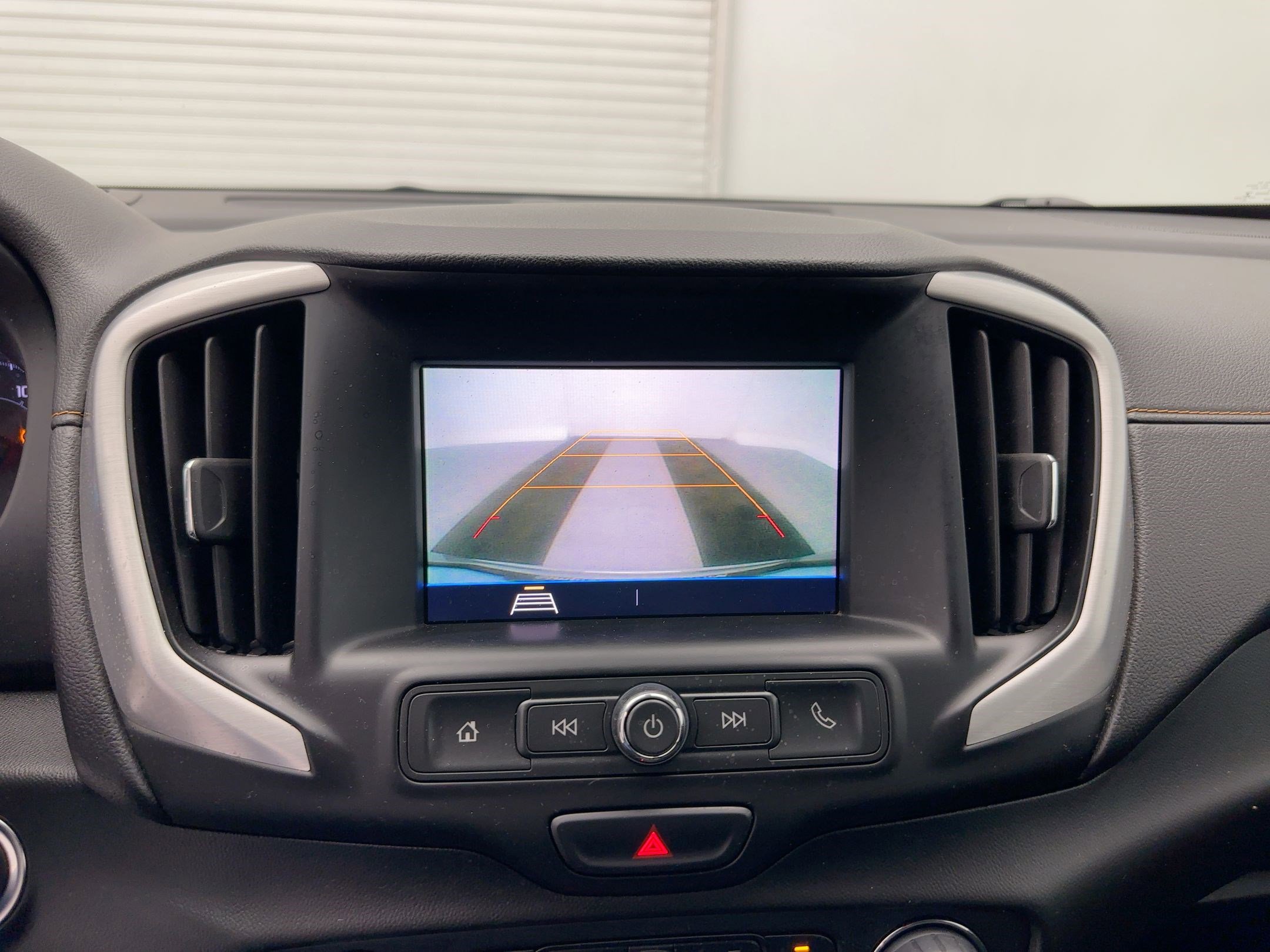 Used 2020 GMC Terrain SLE w/ Driver Convenience Package image 24