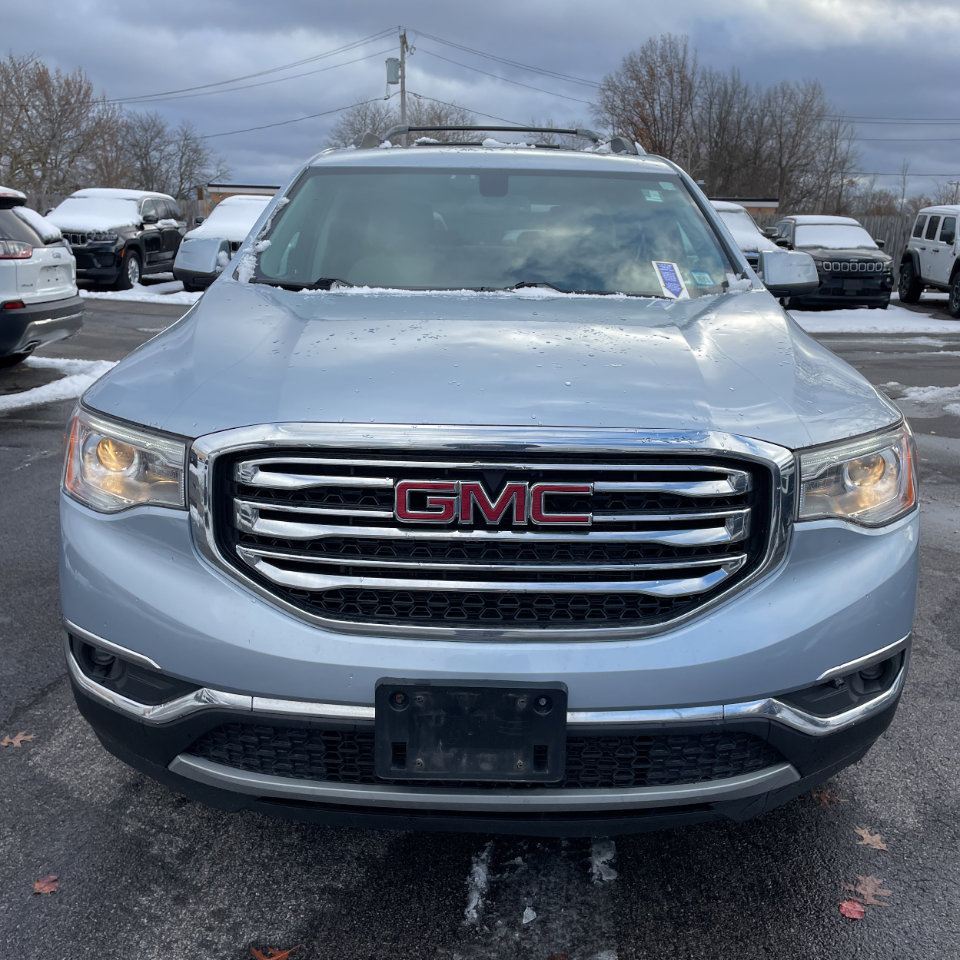 Used 2017 GMC Acadia SLT image 2