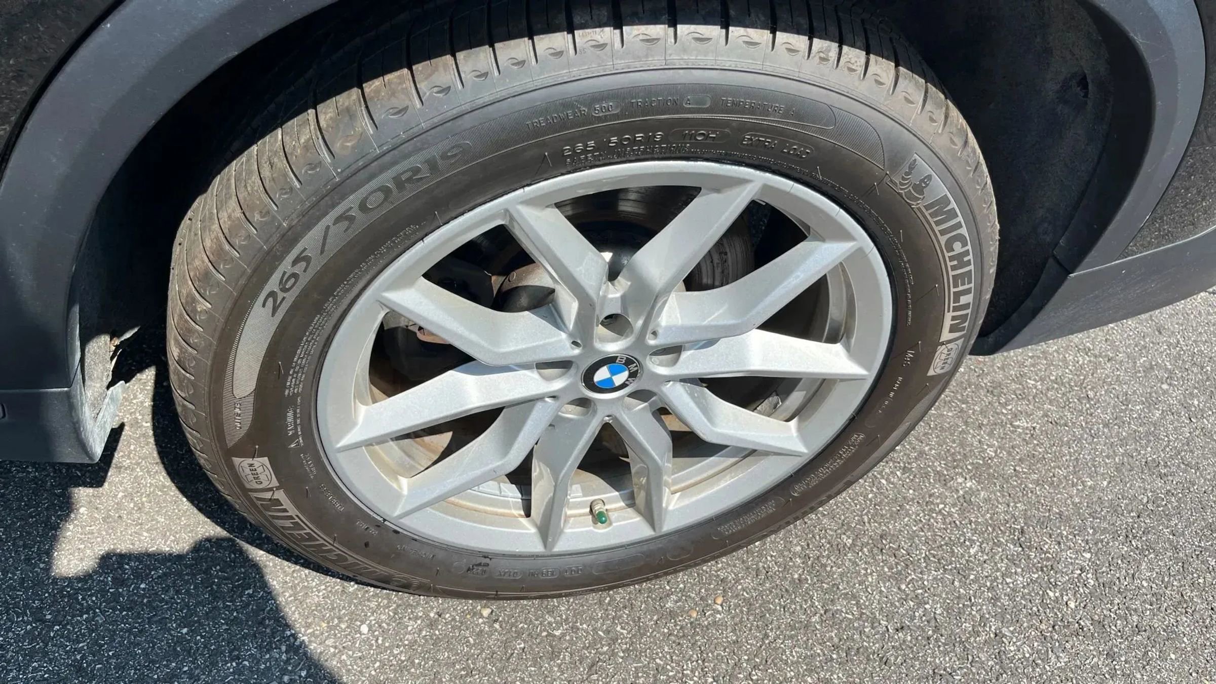 Used 2021 BMW X5 xDrive40i w/ Convenience Package image 15