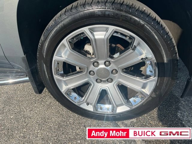 Used 2017 GMC Yukon Denali AWD/4WD image 15