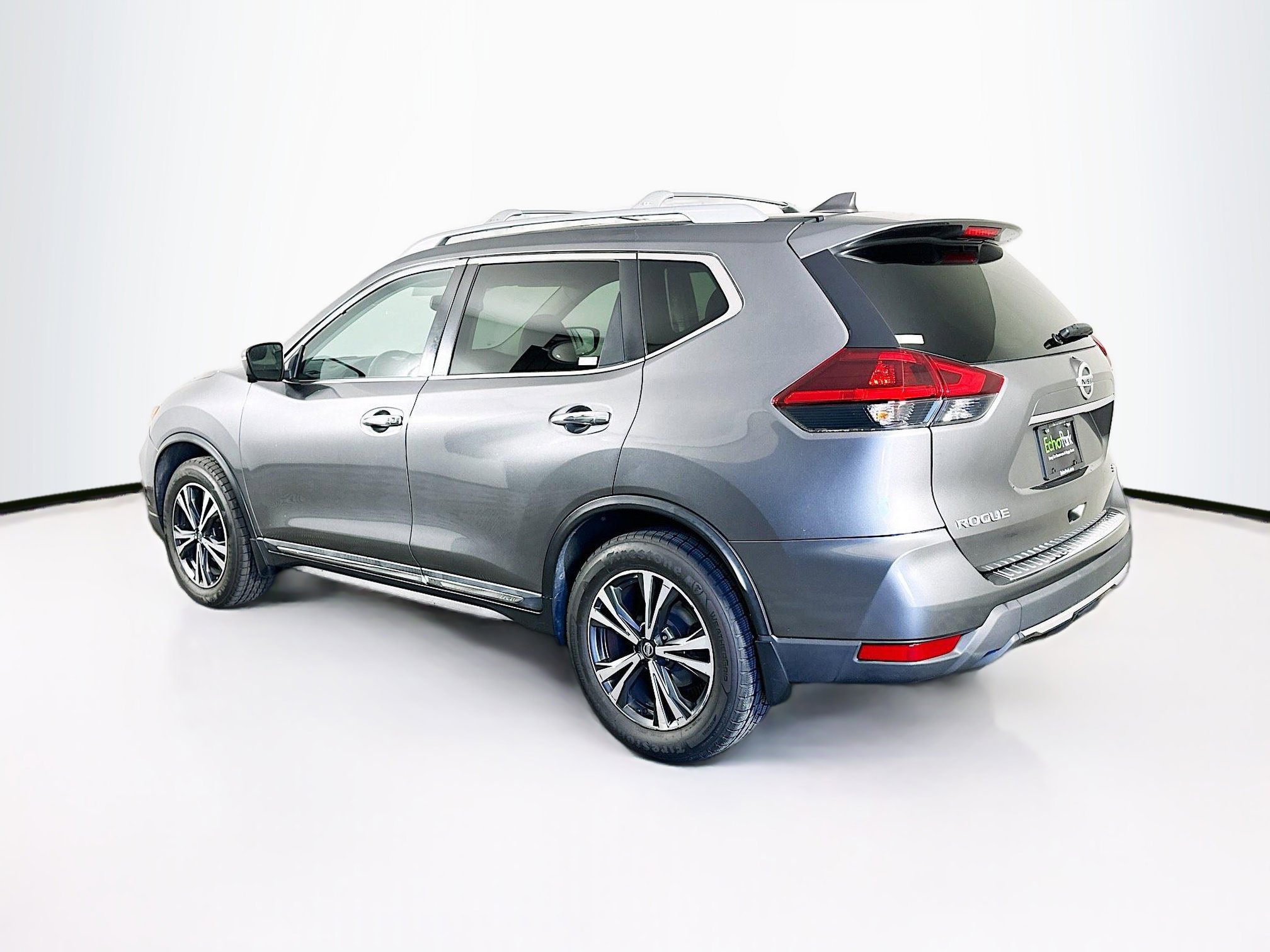 Used 2018 Nissan Rogue SL w/ Premium Package AWD/4WD image 5