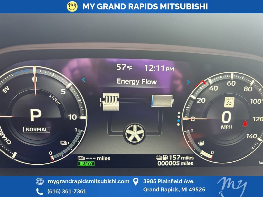 New 2025 Mitsubishi Outlander SEL image 29