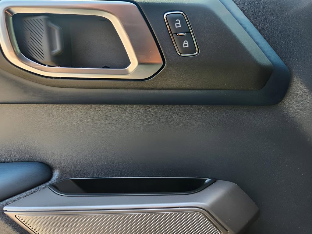 Used 2023 Ford Bronco Outer Banks image 18