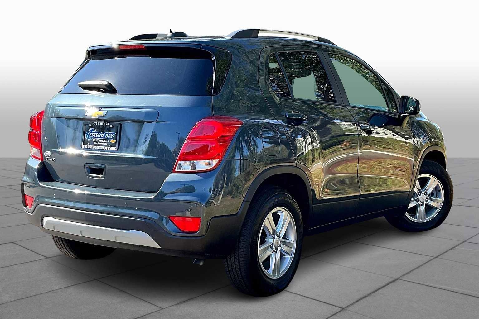 Certified 2021 Chevrolet Trax LT w/ Driver Confidence Package image 12