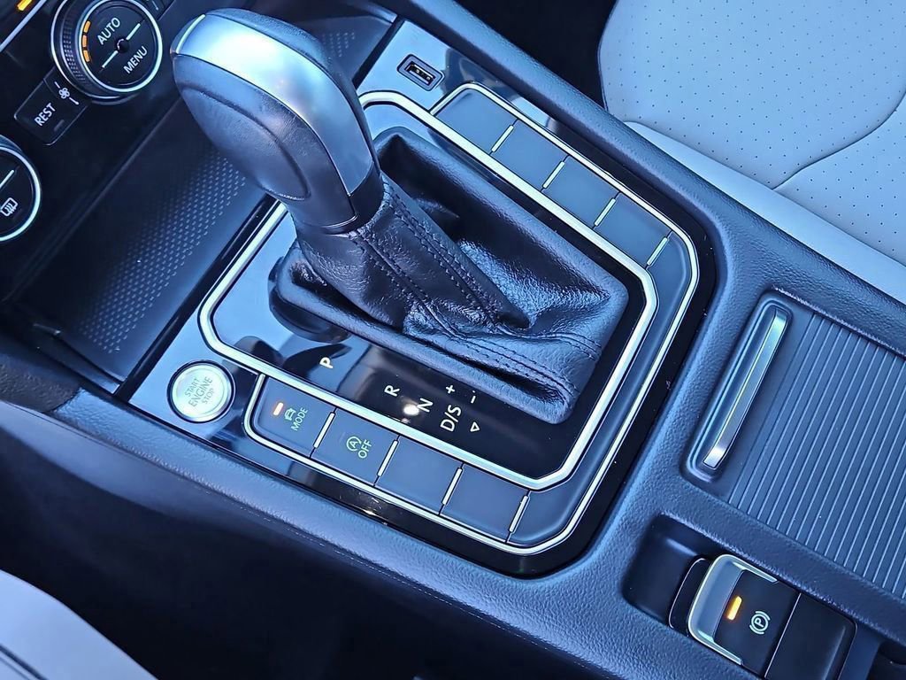 Used 2020 Volkswagen Arteon SE image 16