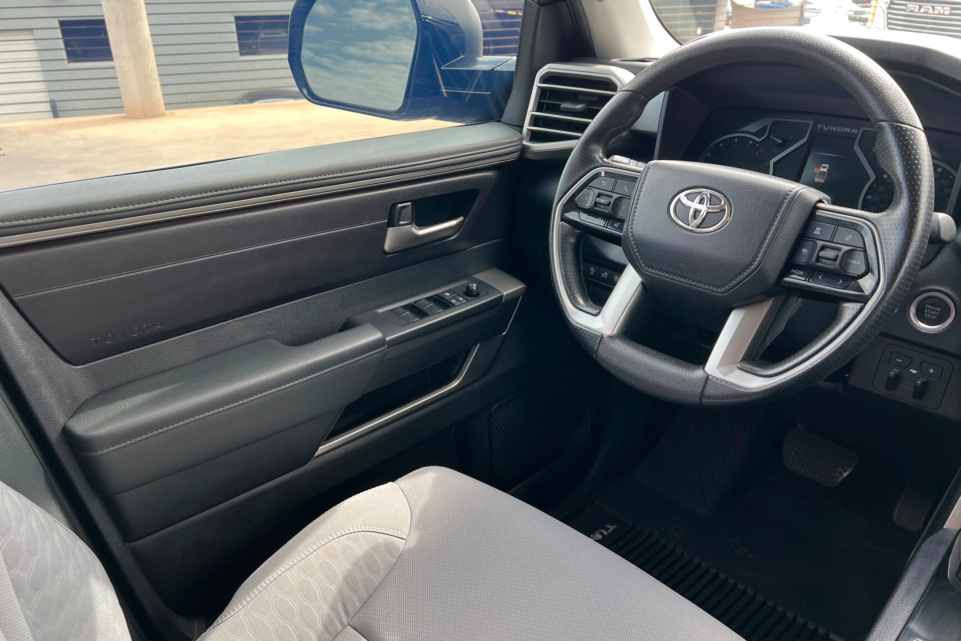 Used 2023 Toyota Tundra SR5 w/ SR5 Convenience Package AWD/4WD image 12