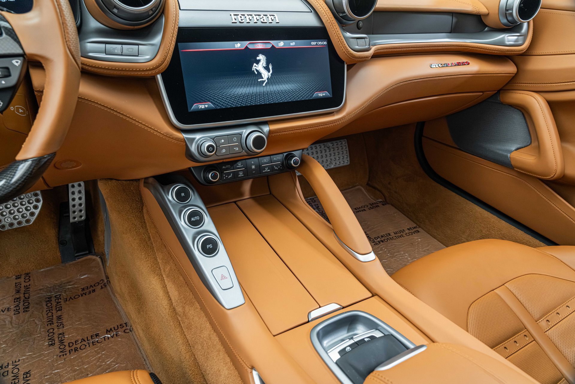 Certified 2019 Ferrari GTC4Lusso V12 image 6