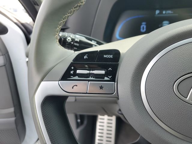 Used 2025 Hyundai Elantra Sport image 26