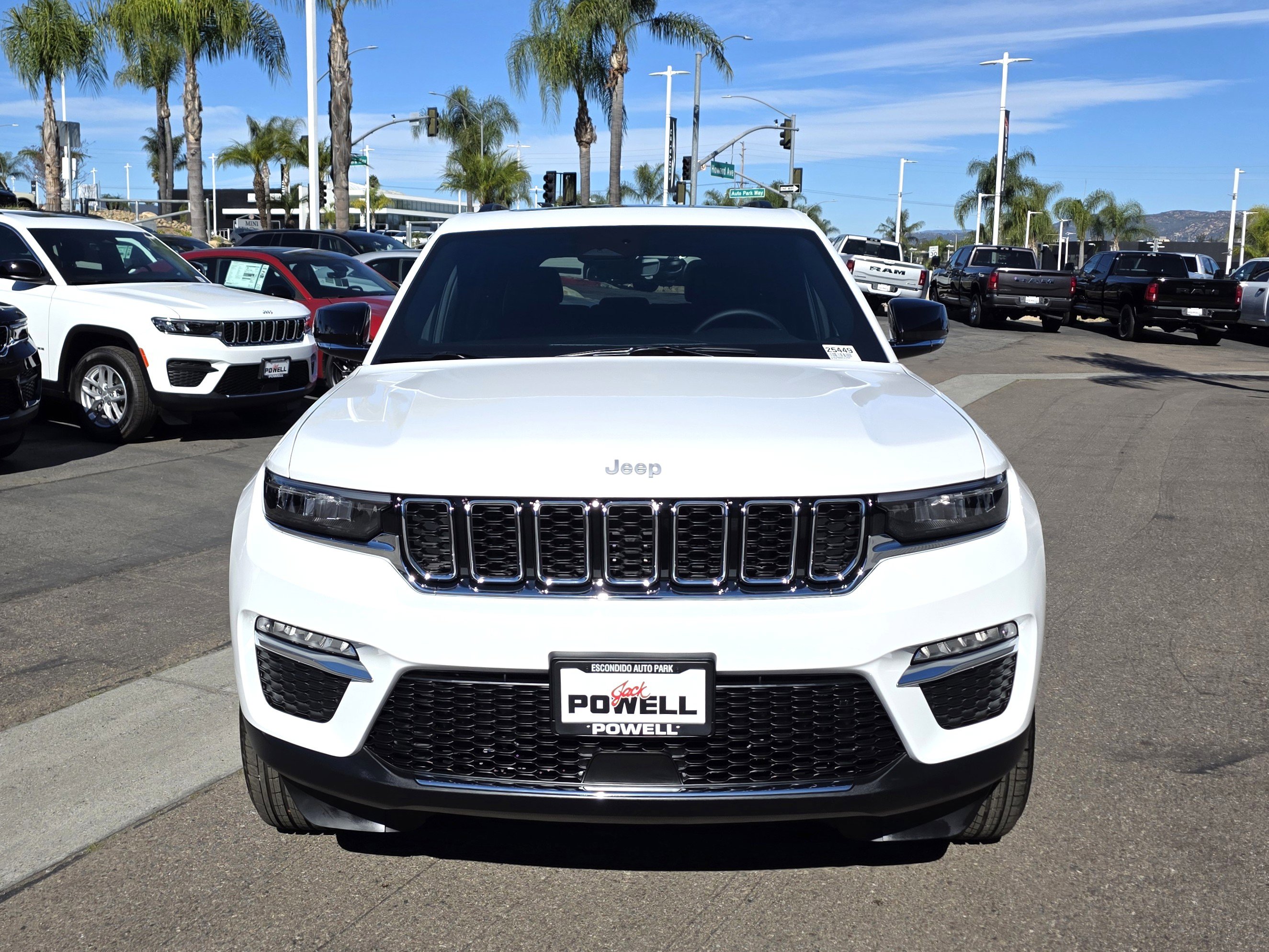 New 2025 Jeep Grand Cherokee Limited image 8