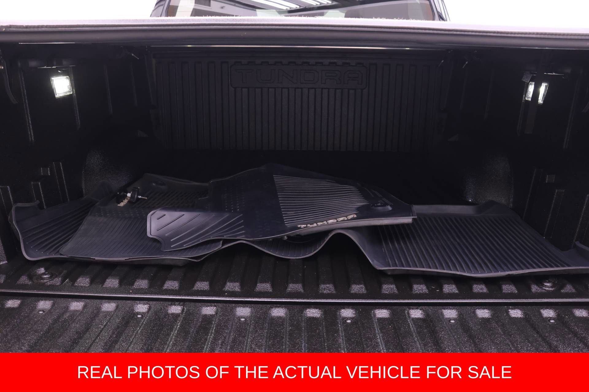 Used 2023 Toyota Tundra Limited AWD/4WD image 14