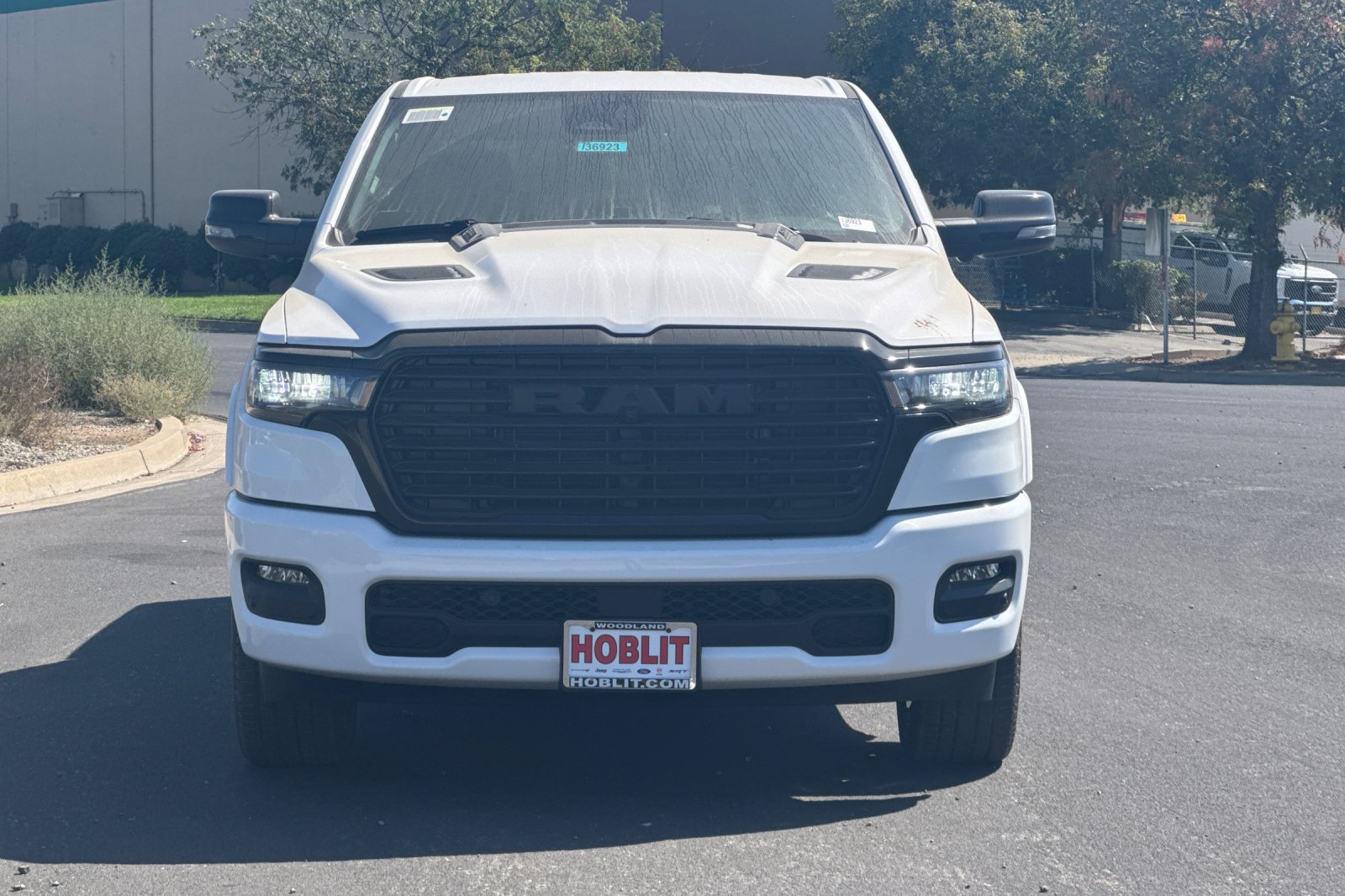 New 2027 RAM 1500 Laramie AWD/4WD image 8
