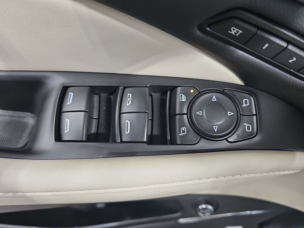 Certified 2024 Buick Enclave Avenir w/ Avenir Technology Package image 35