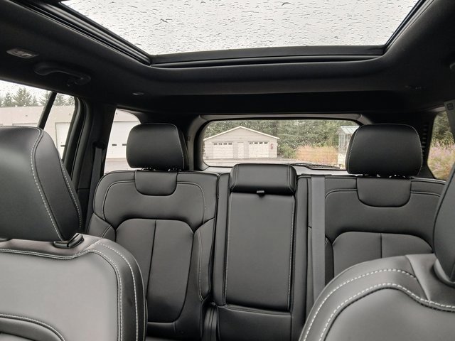 New 2025 Jeep Grand Cherokee Limited w/ Black Appearance Package image 9