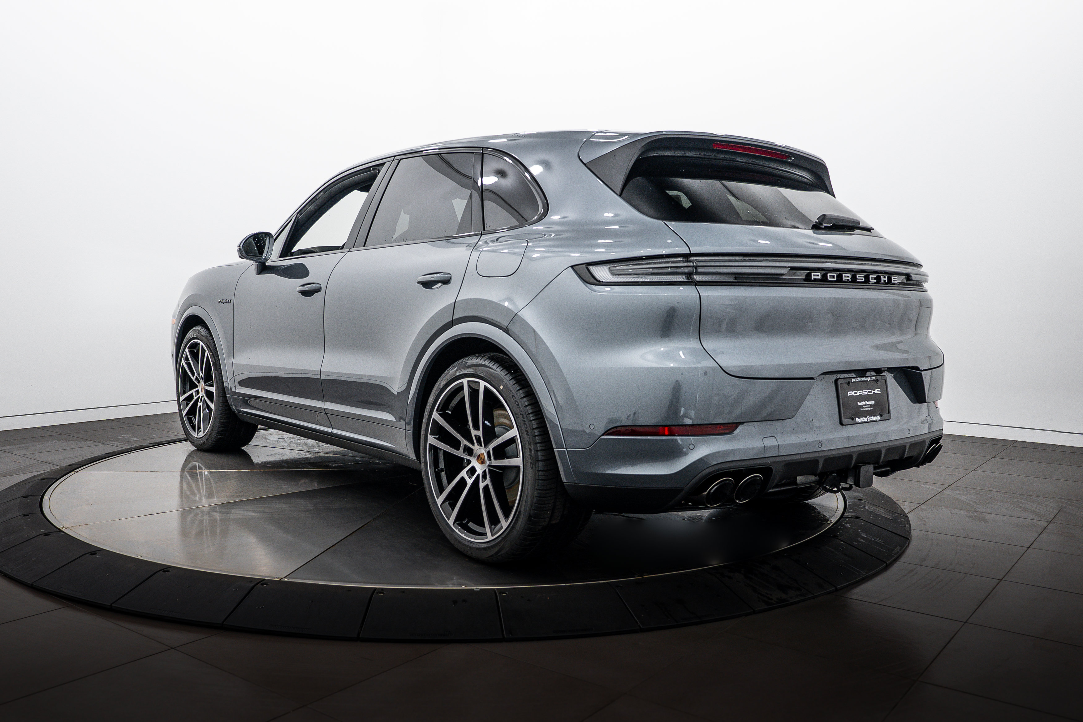 New 2026 Porsche Cayenne S AWD/4WD image 3
