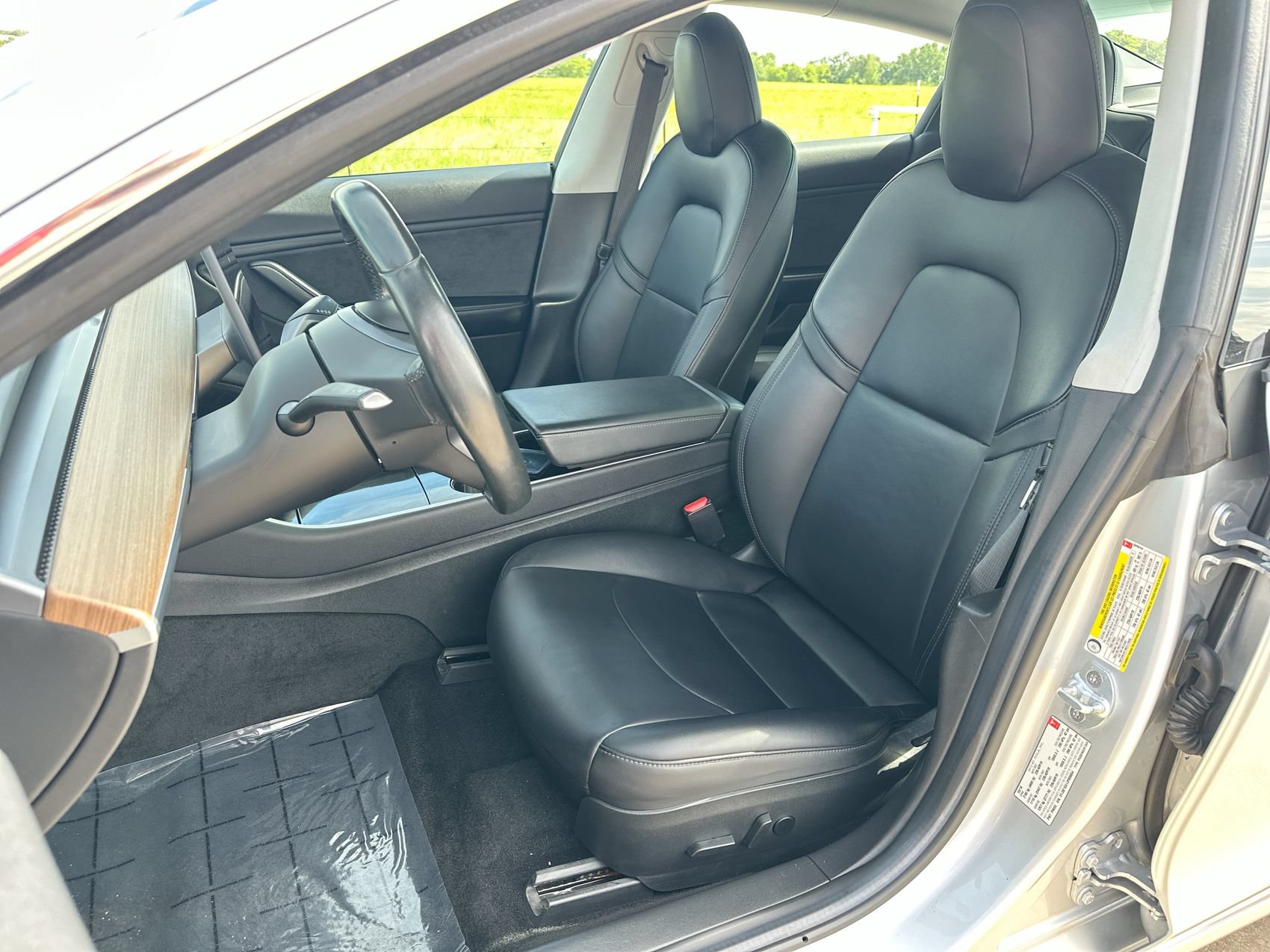 Used 2018 Tesla Model 3 Long Range RWD image 11