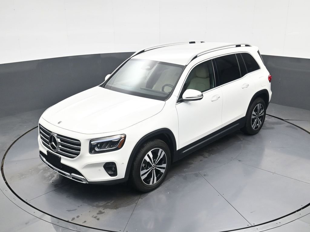 Used 2025 Mercedes-Benz GLB 250 4MATIC image 25
