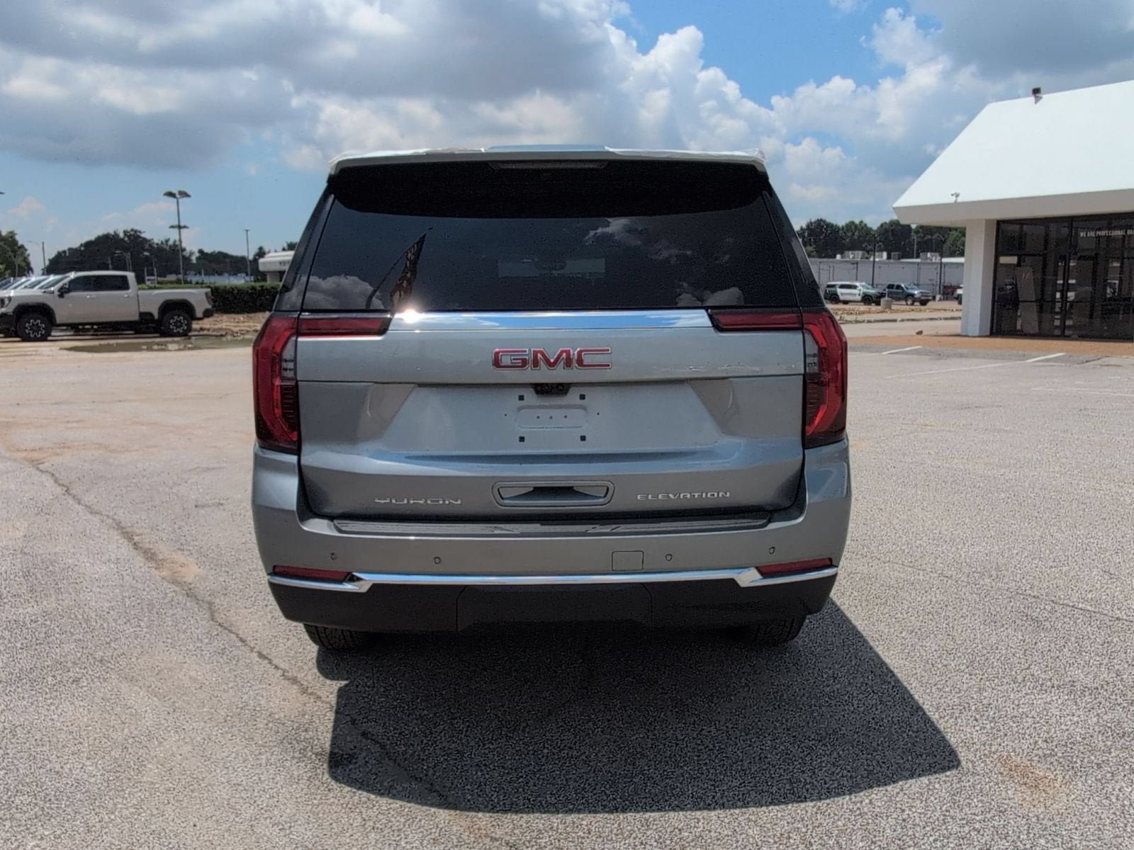 New 2026 GMC Yukon XL Elevation w/ Elevation Premium Package AWD/4WD image 5
