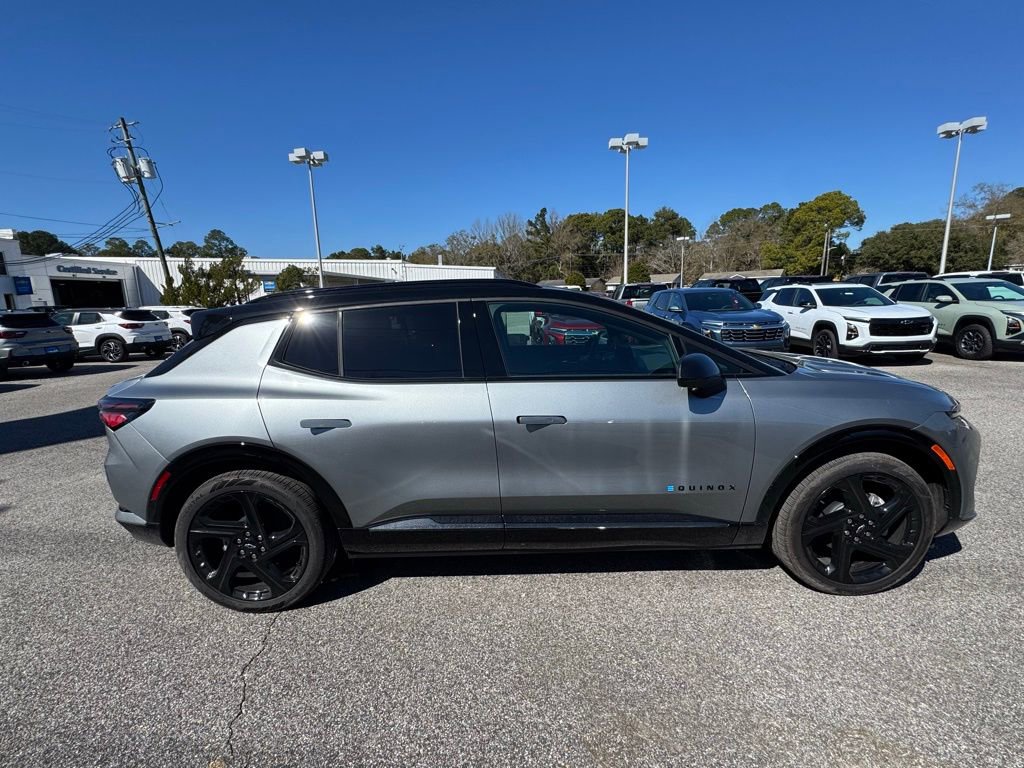 New 2026 Chevrolet Equinox EV RS image 7