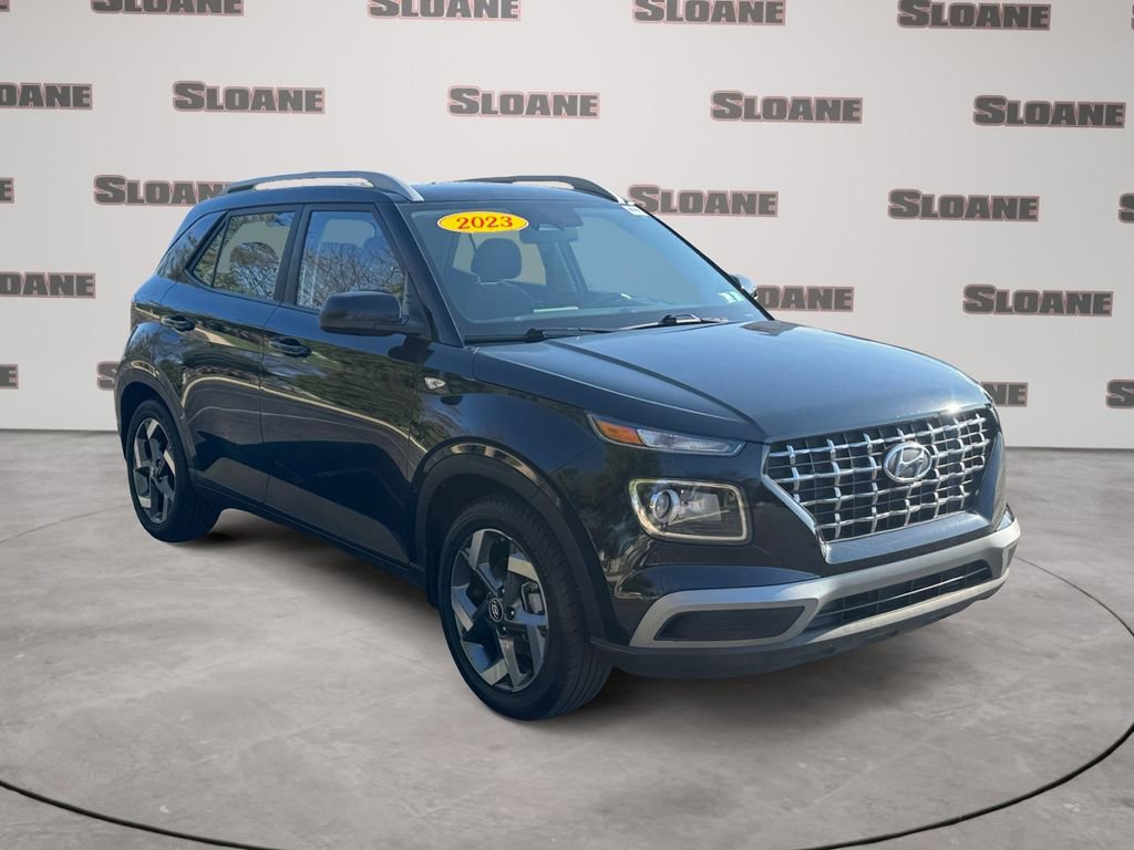 Used 2023 Hyundai Venue SEL image 7