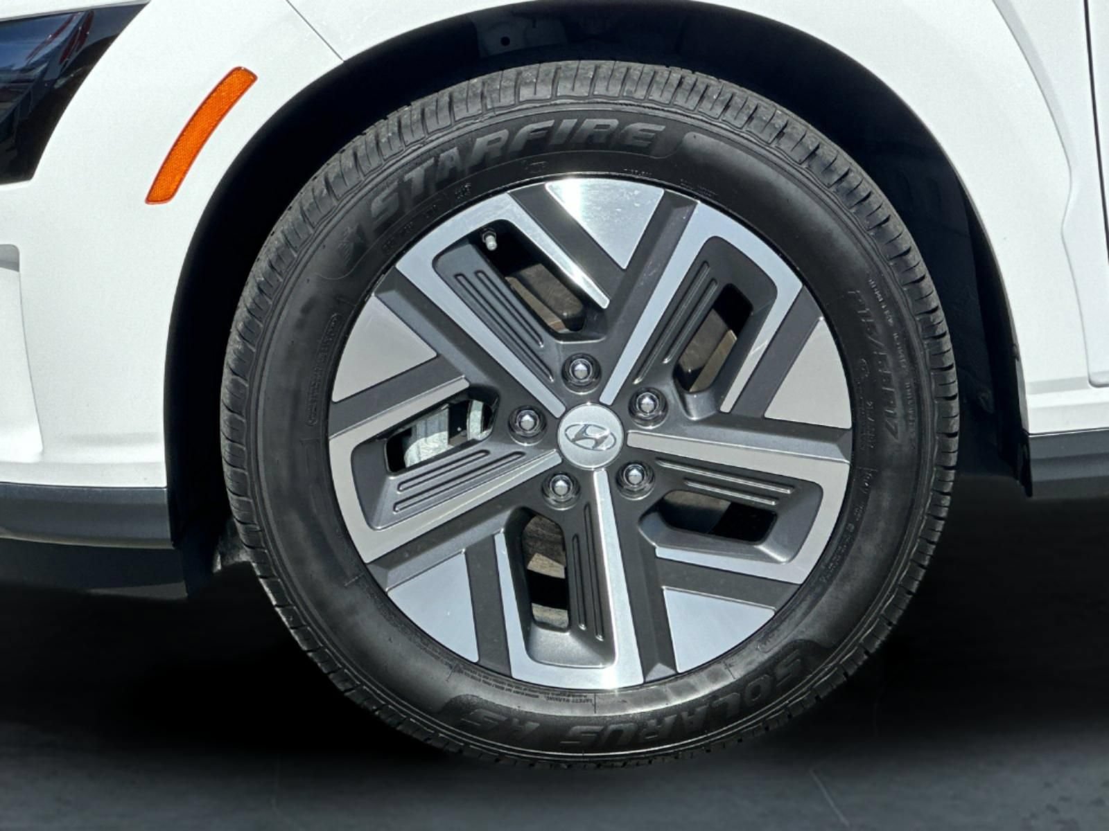 Used 2023 Hyundai Kona SE w/ Cargo Package FWD image 25