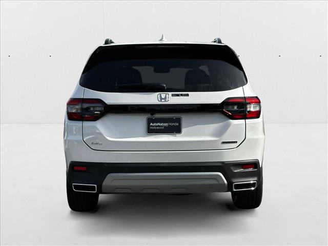 New 2025 Honda Pilot Touring image 8
