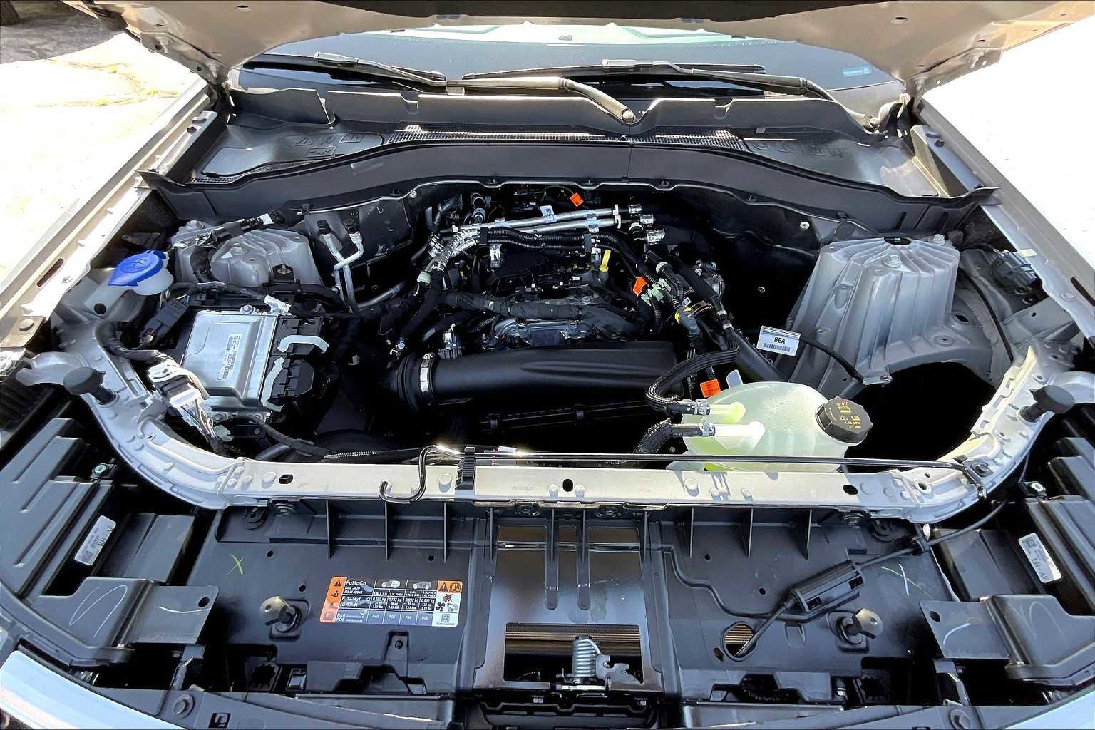 New 2025 Ford Explorer Active image 15