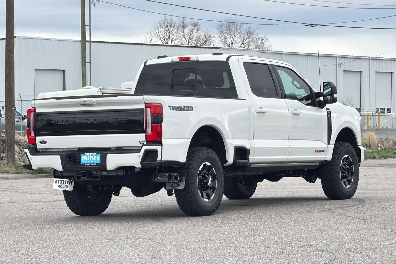 New 2026 Ford F350 Platinum w/ Tremor Off-Road Package image 9