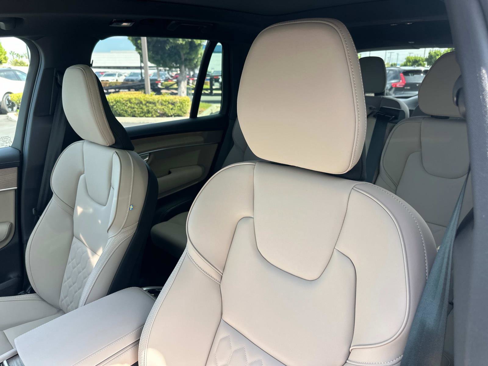 New 2026 Volvo XC90 T8 Plus image 15