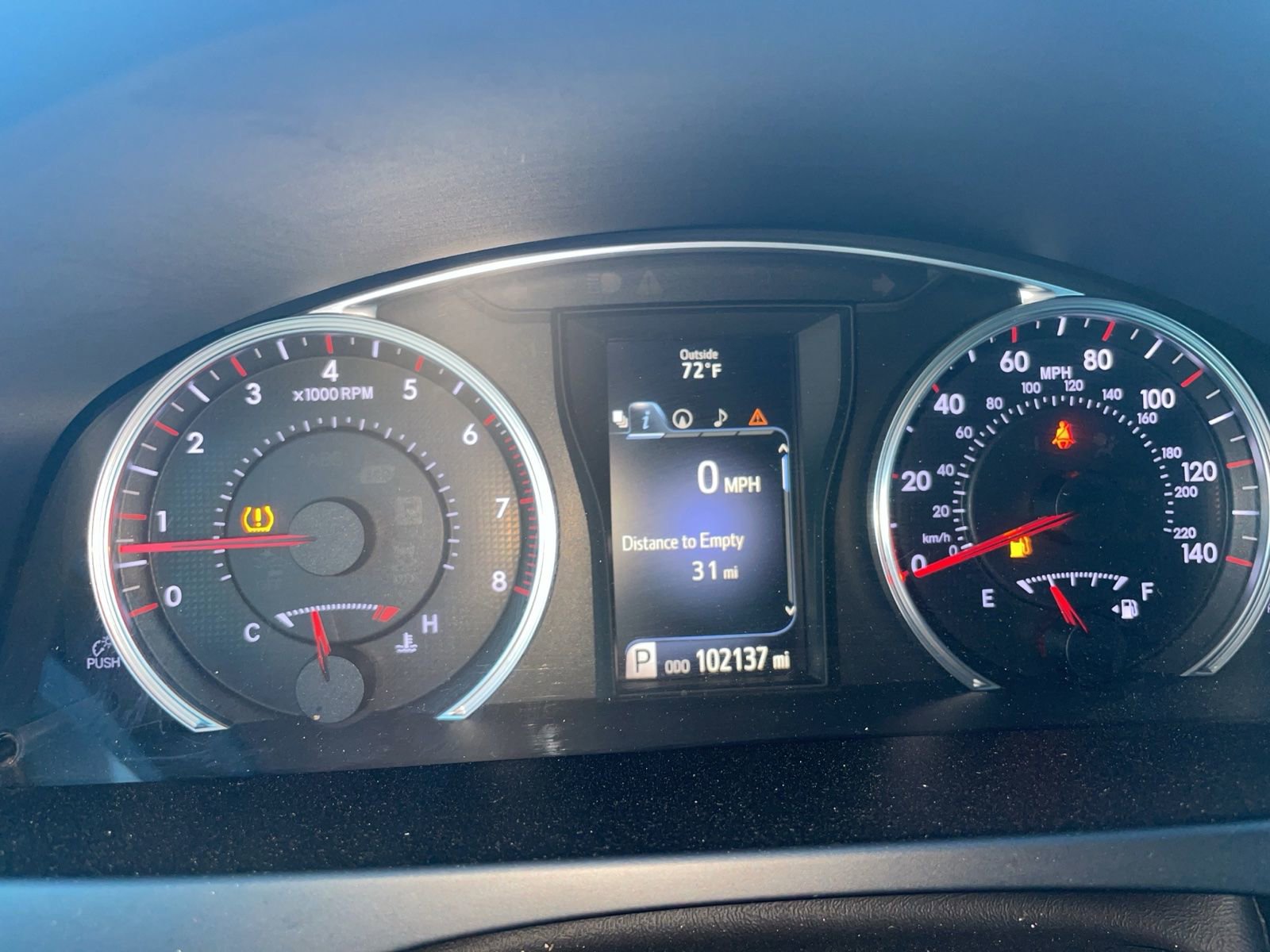 Used 2017 Toyota Camry SE w/ Moonroof Package image 5