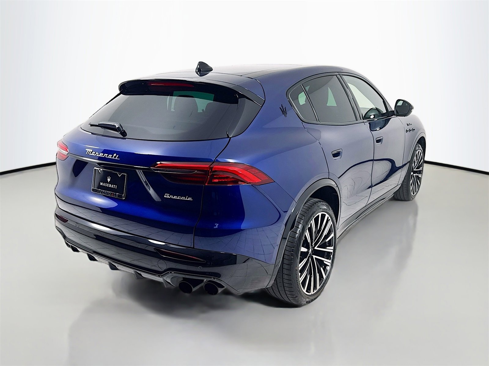 New 2025 Maserati Grecale Modena image 8