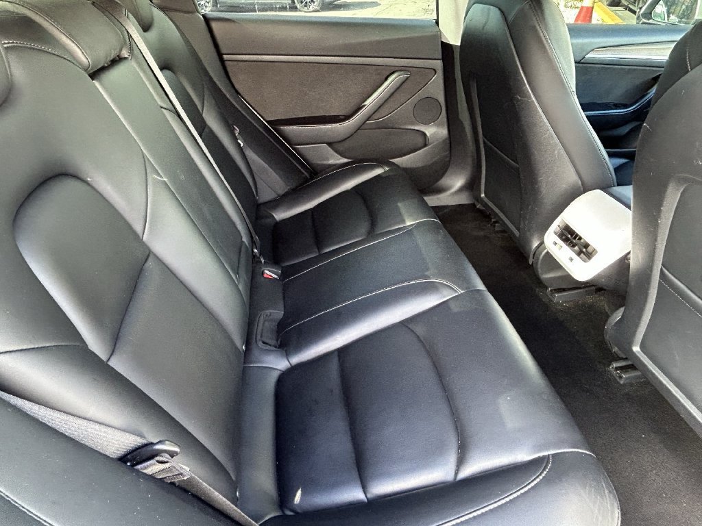 Used 2021 Tesla Model 3 Standard Range Plus RWD image 10