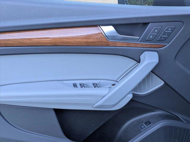 Used 2023 Audi Q5 2.0T Premium Plus w/ Premium Plus Package image 14