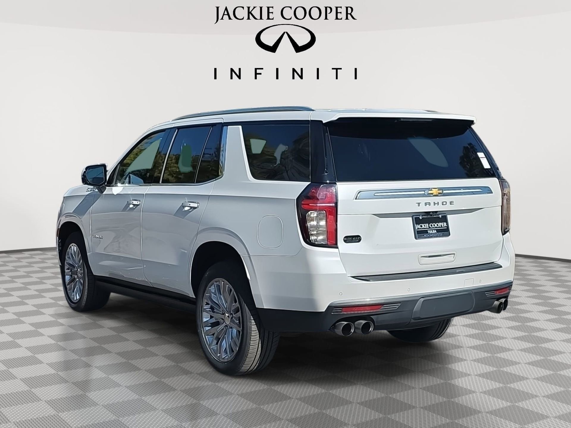 Used 2024 Chevrolet Tahoe High Country image 7