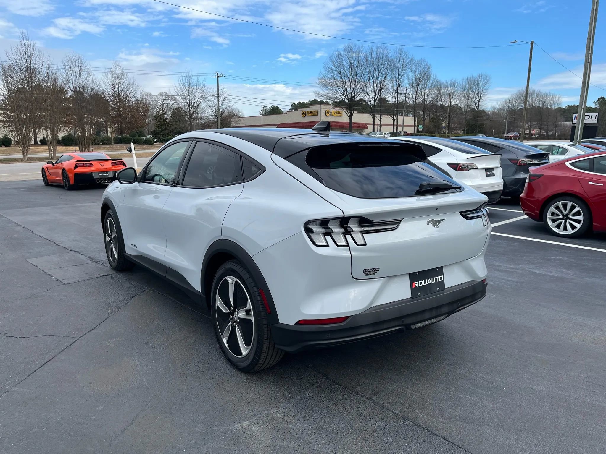 Used 2021 Ford Mustang Mach-E Select w/ Comfort/Appearance Package AWD/4WD image 8