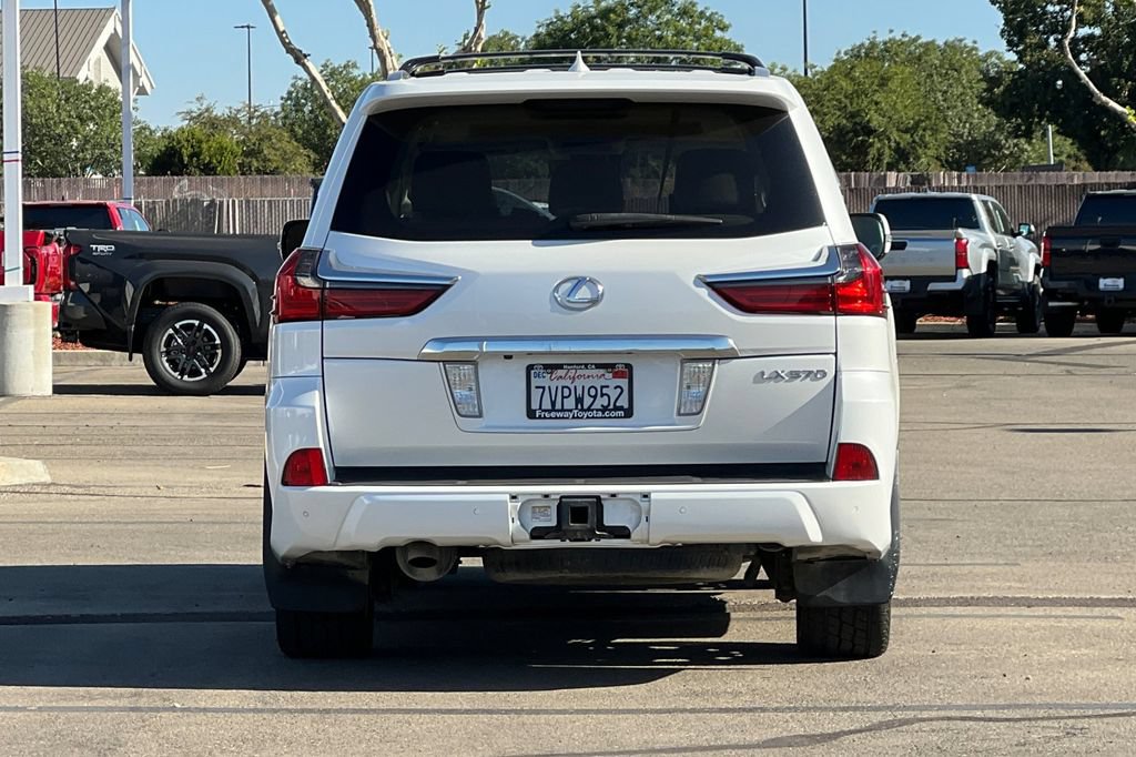 Used 2017 Lexus LX 570 4WD w/ Luxury Package image 6