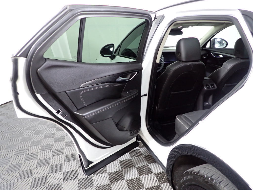 Used 2021 Buick Envision Essence w/ Technology Package I AWD/4WD image 35