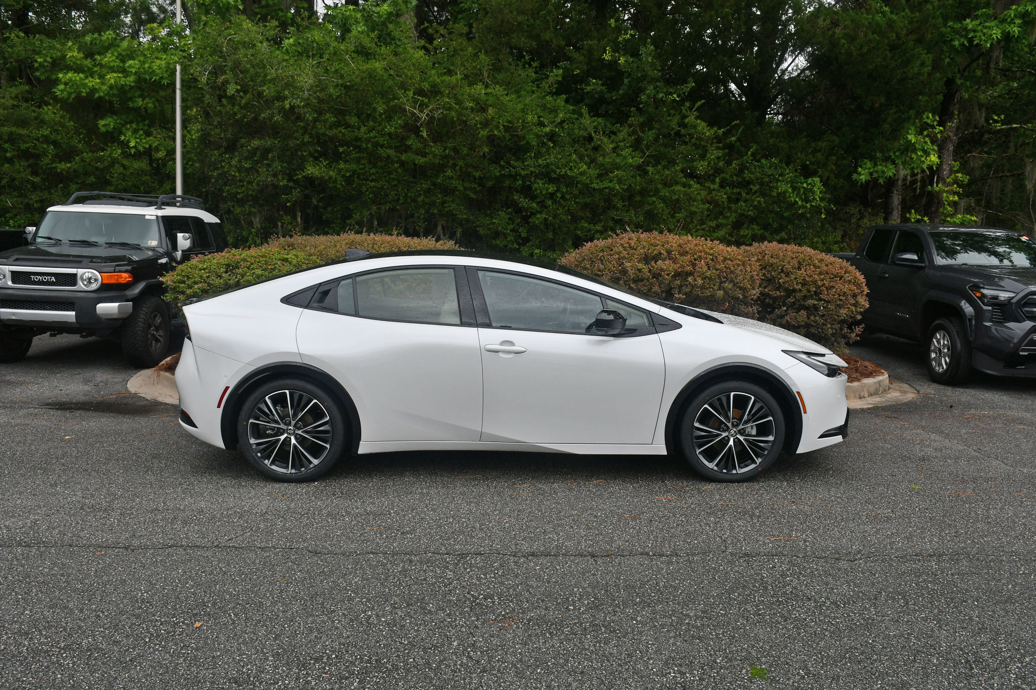 Certified 2024 Toyota Prius Limited w/ Limited Premium Package FWD image 5