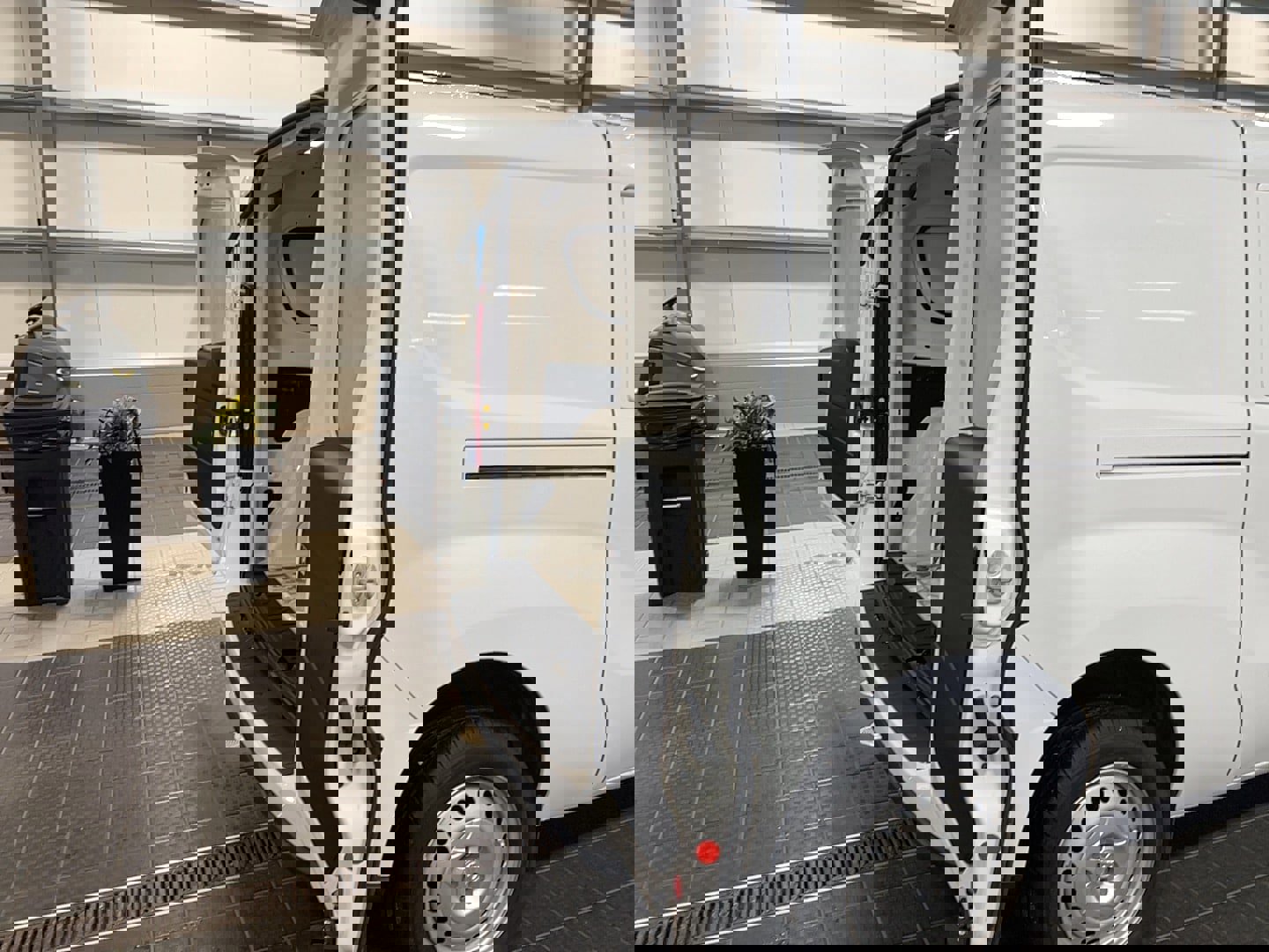 Used 2022 RAM ProMaster City Tradesman image 5