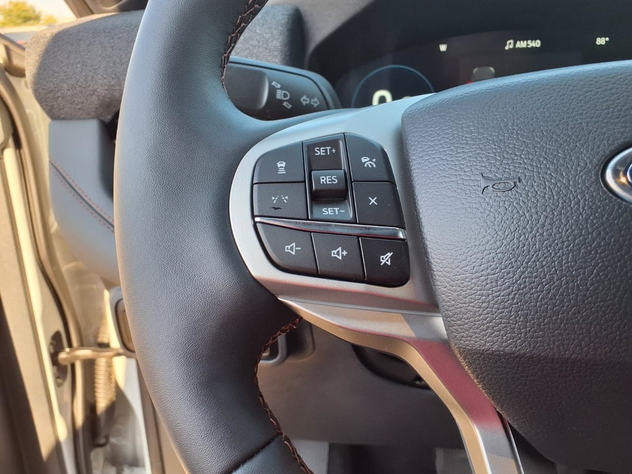 New 2027 Ford Explorer Active w/ Active Comfort Package RWD image 14