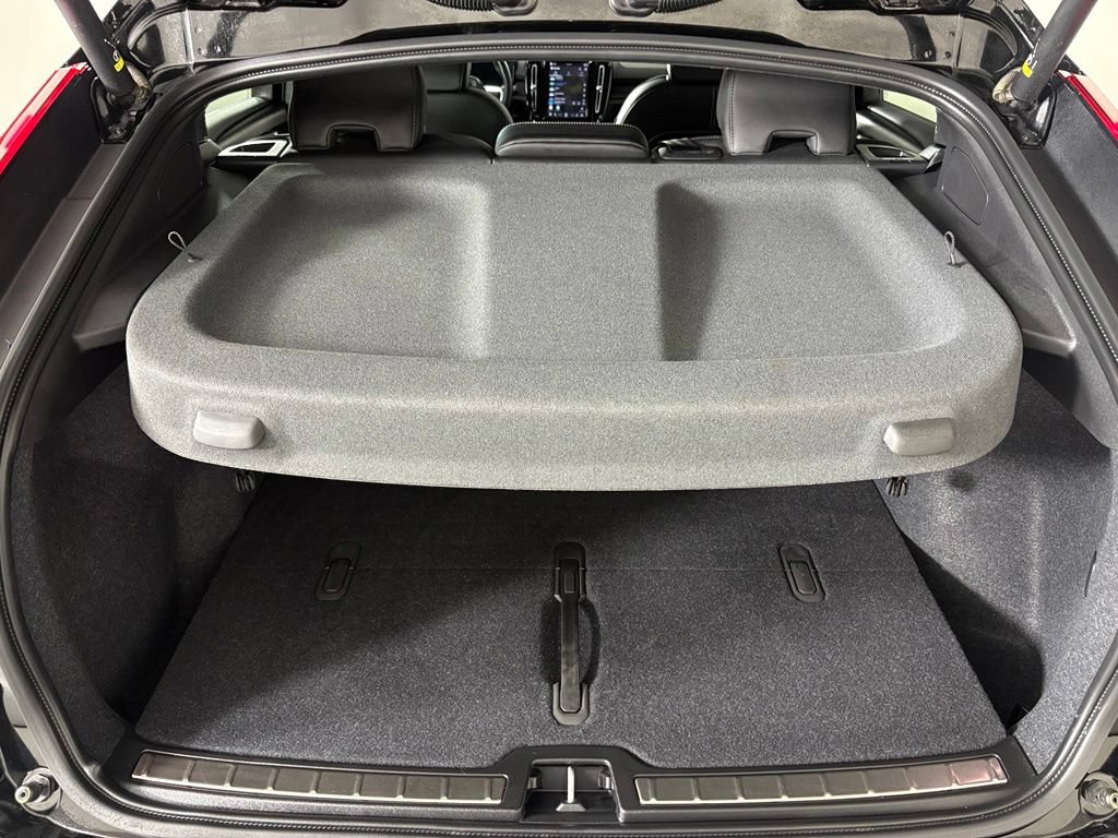 Used 2023 Volvo C40 P8 Recharge Plus AWD/4WD image 35
