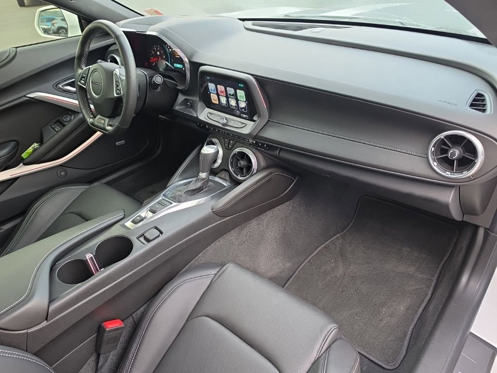 Used 2016 Chevrolet Camaro SS image 34
